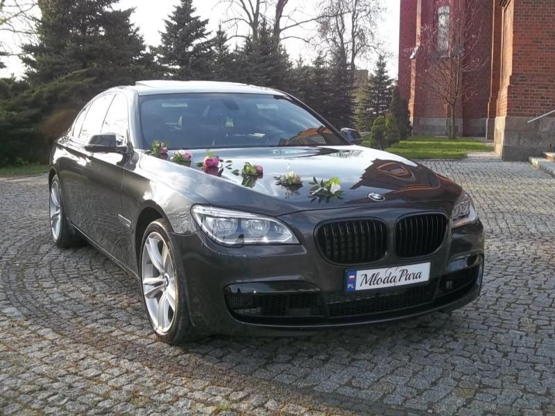 Do ślubu BMW 7 M Pakiet i inne uroczystości okolicznościowe