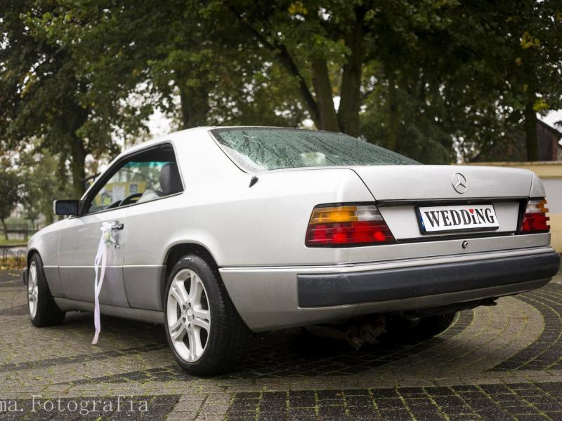 Ślubny Mercedes W124 - auto do ślubu